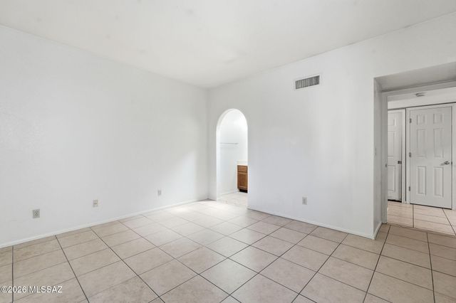 2522 N Ironwood Ridge Drive, Tucson, AZ 85745