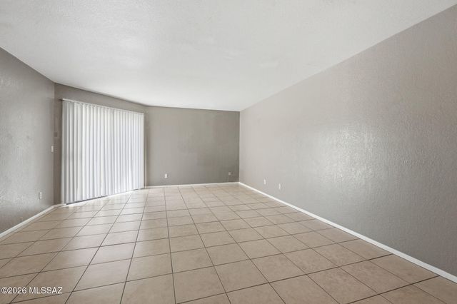 2522 N Ironwood Ridge Drive, Tucson, AZ 85745