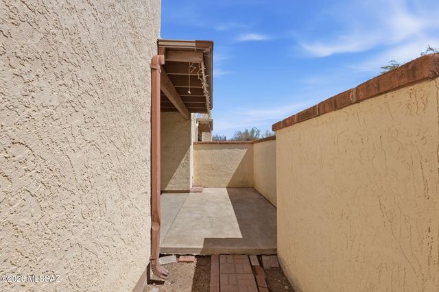 2522 N Ironwood Ridge Drive, Tucson, AZ 85745