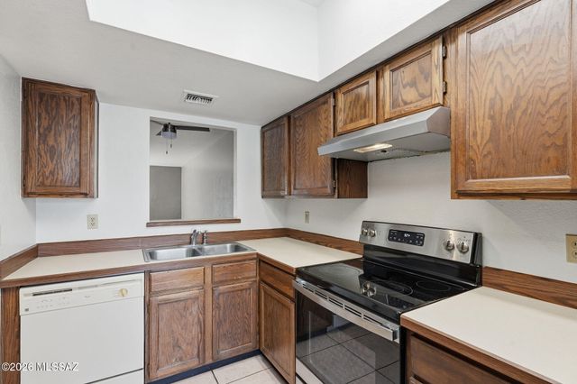 2522 N Ironwood Ridge Drive, Tucson, AZ 85745