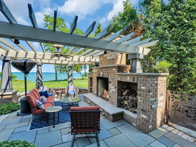 106 Michigan COURT, Racine, WI 53402