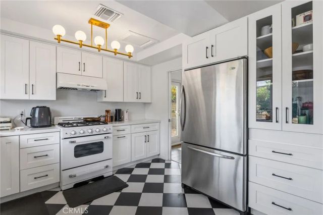 1031 W Patrick Street, Upland, CA 91784
