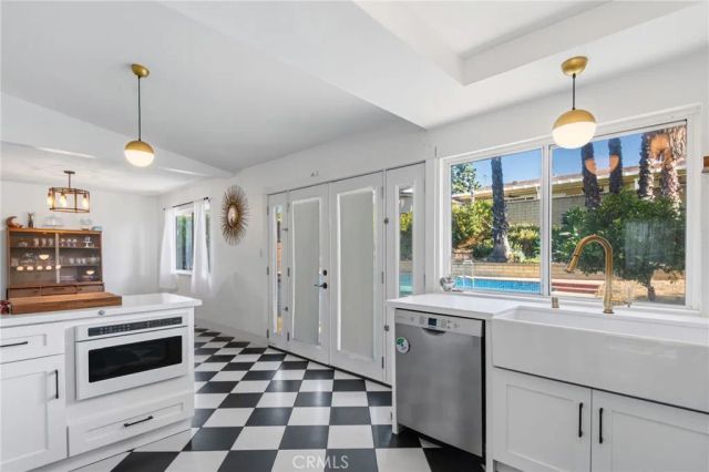 1031 W Patrick Street, Upland, CA 91784