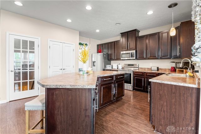 78 Cascade Drive, Fairborn, OH 45324