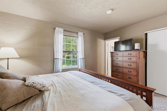 1143 Fernview Drive, Creve Coeur, MO 63141