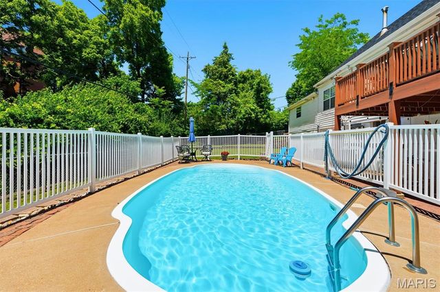 1143 Fernview Drive, Creve Coeur, MO 63141