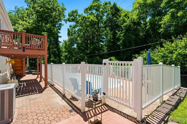 1143 Fernview Drive, Creve Coeur, MO 63141
