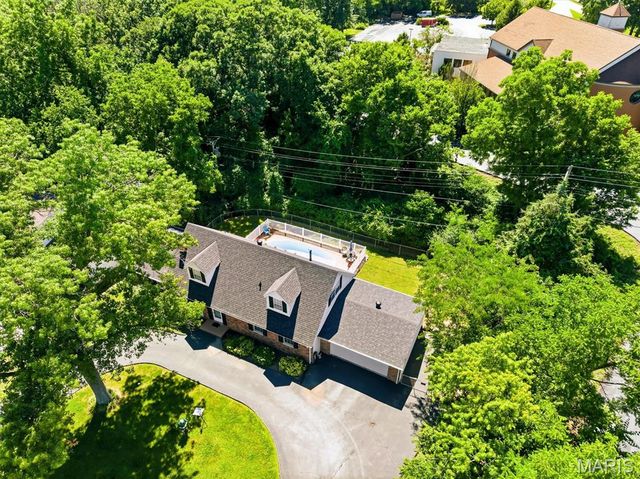 1143 Fernview Drive, Creve Coeur, MO 63141