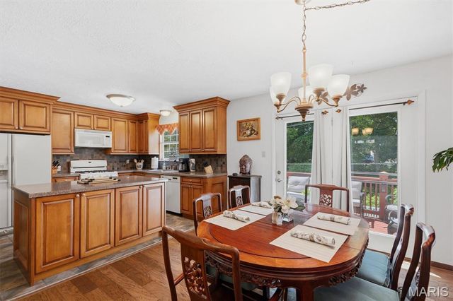 1143 Fernview Drive, Creve Coeur, MO 63141