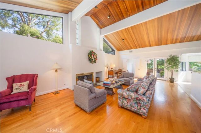 19817 E Golden Bough, Covina, CA 91724