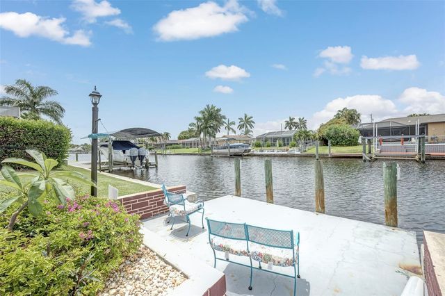 1820 SE 36TH TERRACE, Cape Coral, FL 33904
