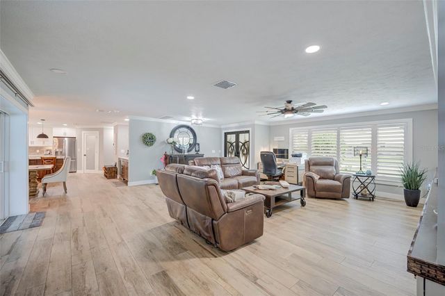 1820 SE 36TH TERRACE, Cape Coral, FL 33904