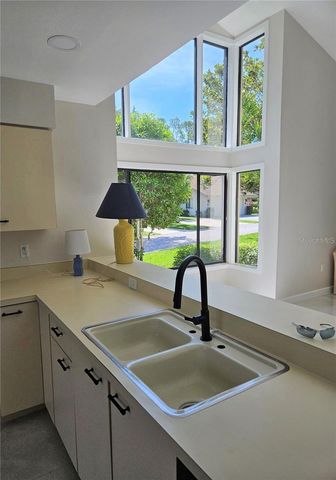 3183 SANDLEHEATH 41, Sarasota, FL 34235