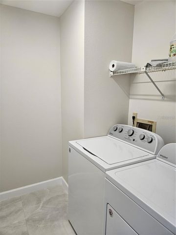 3183 SANDLEHEATH 41, Sarasota, FL 34235
