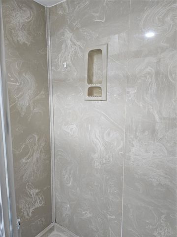 3183 SANDLEHEATH 41, Sarasota, FL 34235