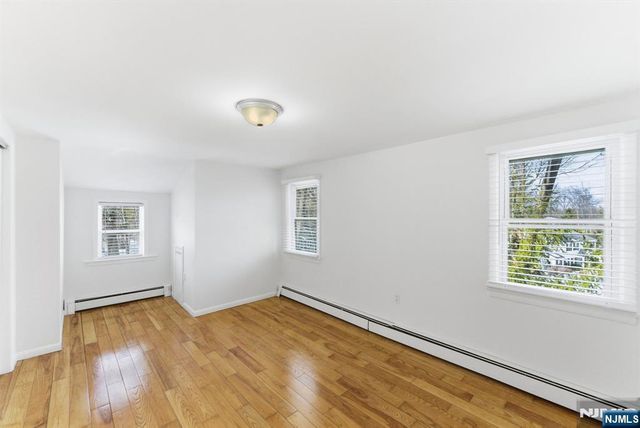 549 Ewing Avenue, Franklin Lakes, NJ 07417