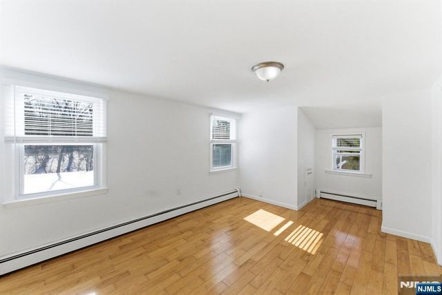 549 Ewing Avenue, Franklin Lakes, NJ 07417