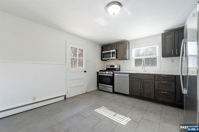 549 Ewing Avenue, Franklin Lakes, NJ 07417