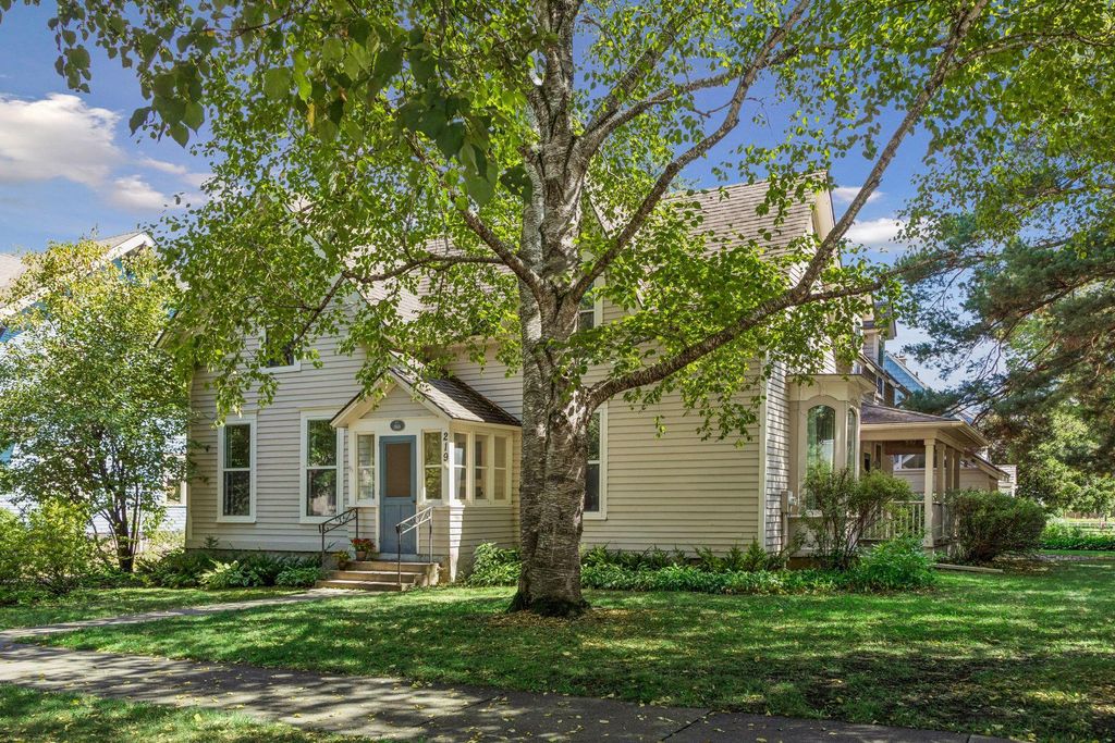 219 Nevada Street, Northfield, MN 55057 — exterior