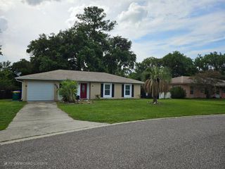 930 CEDAR CIRCLE, Tavares, FL 32778
