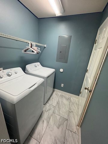 4624 Douglas LN, Lehigh Acres, FL 33973