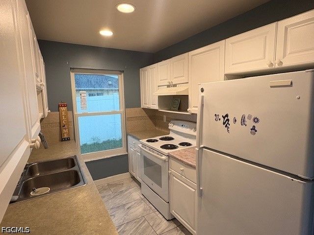 4624 Douglas LN, Lehigh Acres, FL 33973