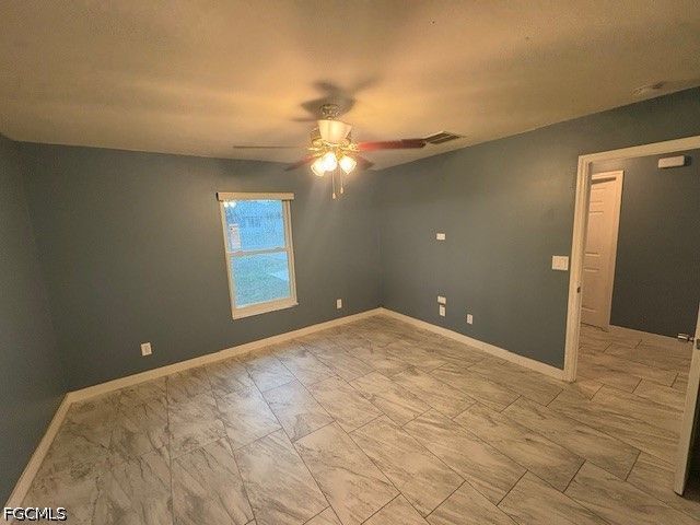 4624 Douglas LN, Lehigh Acres, FL 33973