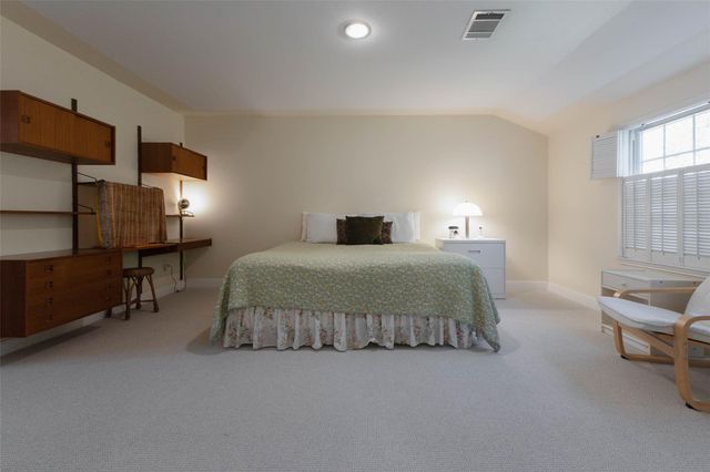 5851 Doliver Drive 22, Houston, TX 77057