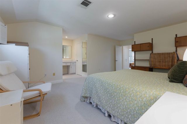 5851 Doliver Drive 22, Houston, TX 77057