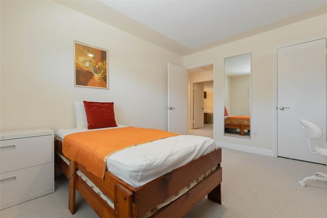 5851 Doliver Drive 22, Houston, TX 77057