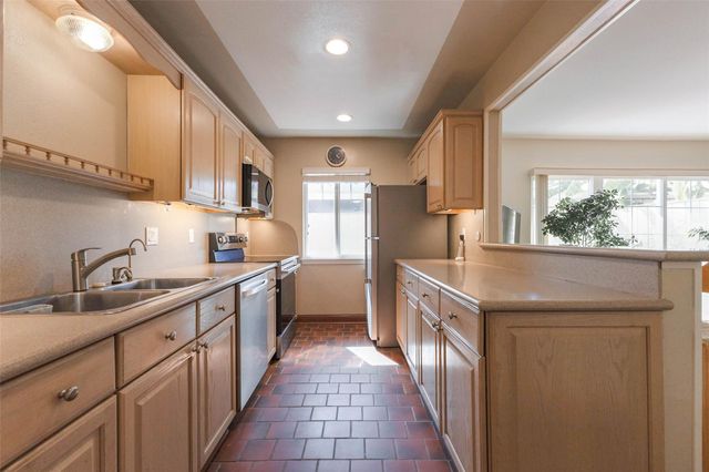 5851 Doliver Drive 22, Houston, TX 77057