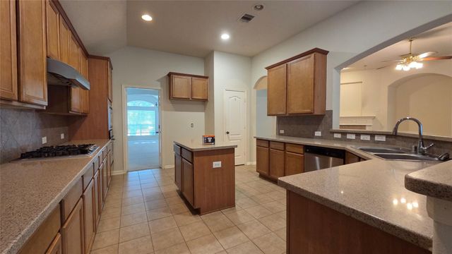 15007 Waverly Canyon, Cypress, TX 77429