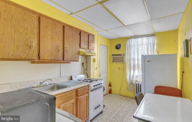6222 LANSDOWNE AVE, Philadelphia, PA 19151