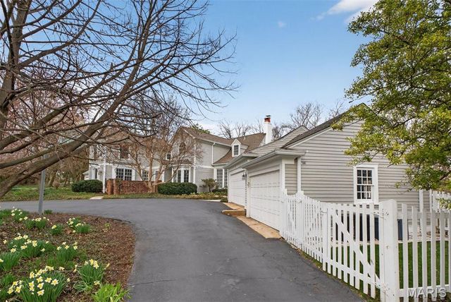 1 Clermont Lane, Ladue, MO 63124