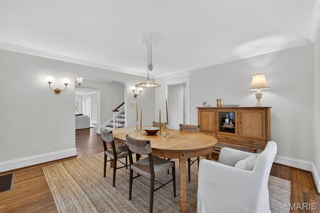 1 Clermont Lane, Ladue, MO 63124