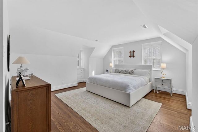 1 Clermont Lane, Ladue, MO 63124