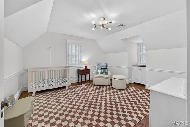 1 Clermont Lane, Ladue, MO 63124