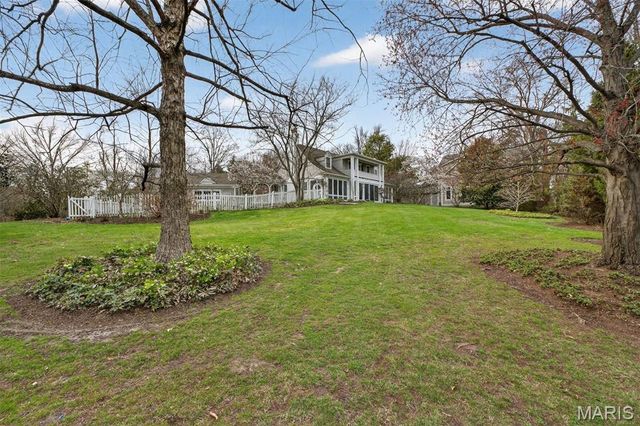 1 Clermont Lane, Ladue, MO 63124