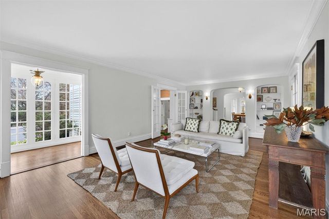 1 Clermont Lane, Ladue, MO 63124