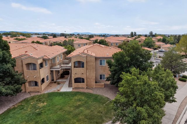 6800 Vista Del Norte Drive NE 422, Albuquerque, NM 87113