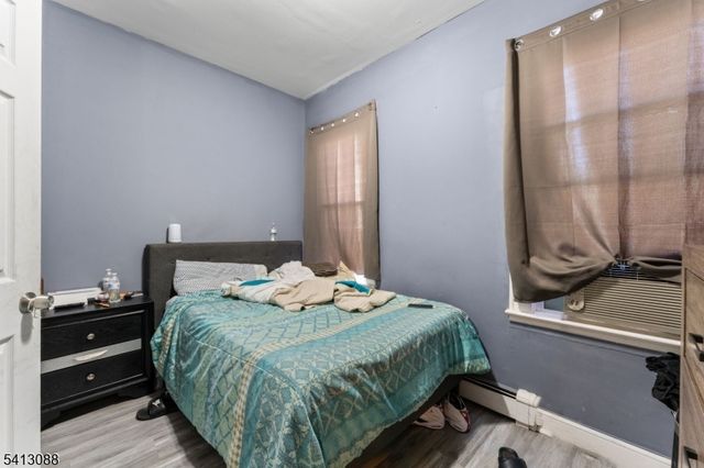 907 Flora St, Elizabeth City, NJ 07201