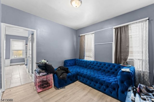 907 Flora St, Elizabeth City, NJ 07201