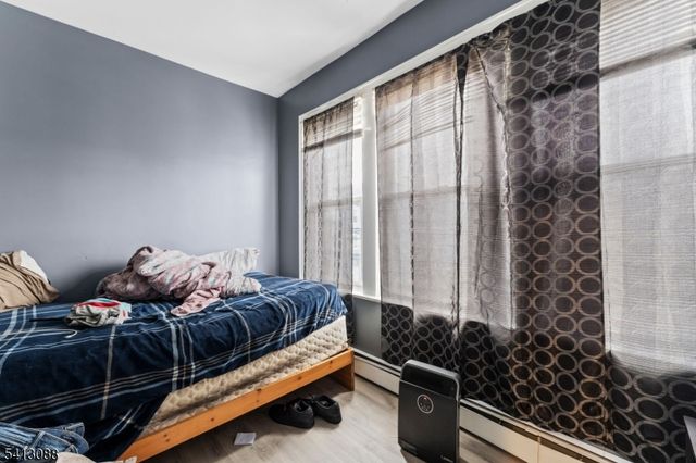 907 Flora St, Elizabeth City, NJ 07201