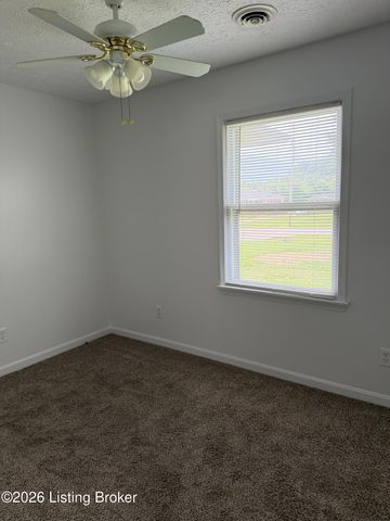 128 Hamilton Dr, Shepherdsville, KY 40165