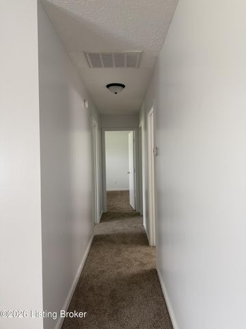 128 Hamilton Dr, Shepherdsville, KY 40165