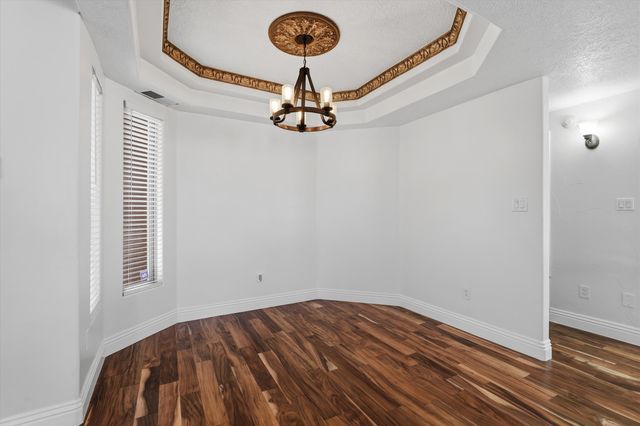 4405 Beresford Lane NW, Albuquerque, NM 87120