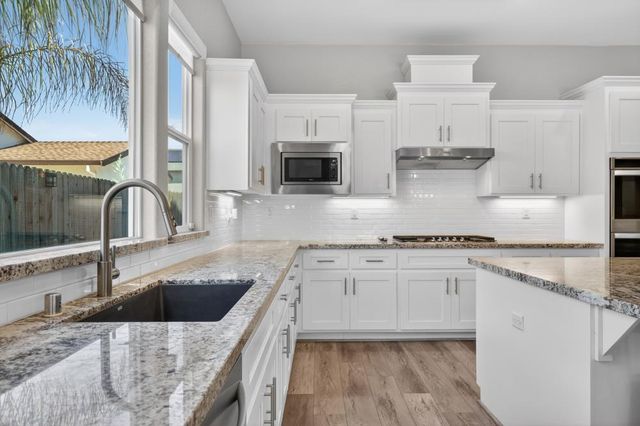 408 Camas Ct, Roseville, CA 95747