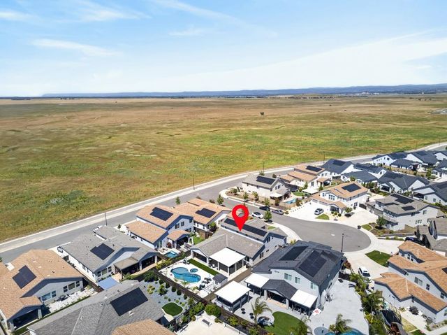 408 Camas Ct, Roseville, CA 95747