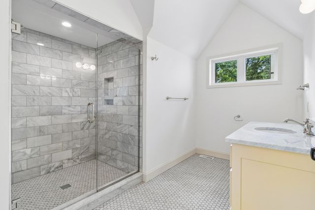 3711 Colgate Avenue 2, Minneapolis, MN 55410