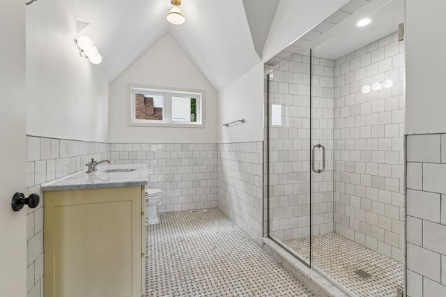 3711 Colgate Avenue 2, Minneapolis, MN 55410
